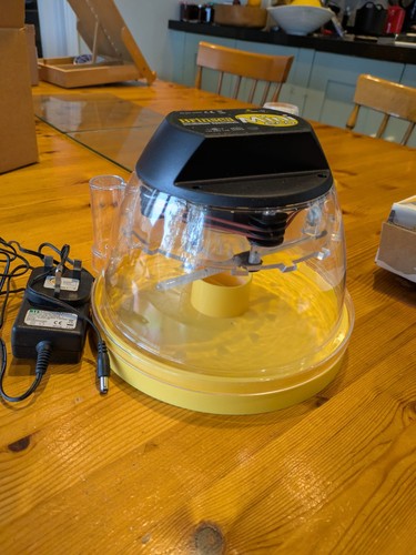 Brinsea egg incubator bundle